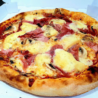 Plats et boissons du Pizzas à emporter O'Cartouche Pizza à Seignosse - n°19