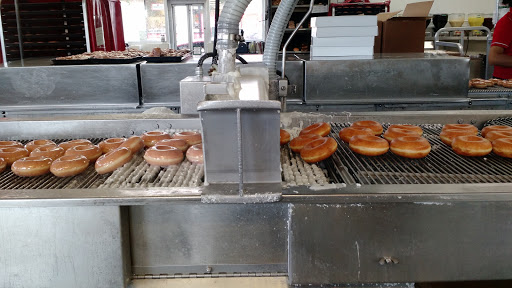 Bakery «Krispy Kreme Doughnuts», reviews and photos, 5318 W Irlo Bronson Memorial Hwy, Kissimmee, FL 34746, USA