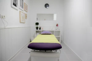 JL FISIOS - Clinica de fisioterapia - Pilates Armilla, Granada image