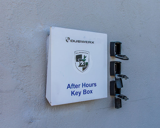 Auto Repair Shop «Dubwerx», reviews and photos, 6323 Madison Rd, Cincinnati, OH 45227, USA