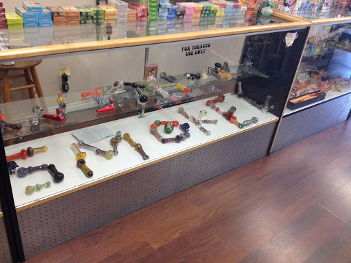 Tobacco Shop «AM SMOKE SHOP», reviews and photos, 1401 State St, Orem, UT 84057, USA