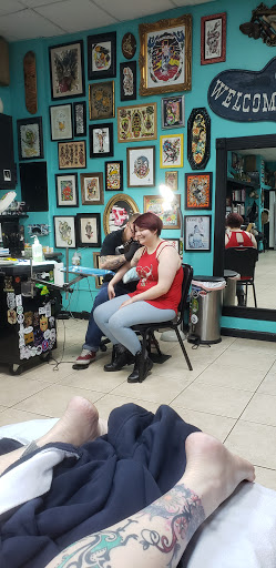 Tattoo Shop «Black Eye Tattoo», reviews and photos, 75 Beal Pkwy NW, Fort Walton Beach, FL 32548, USA