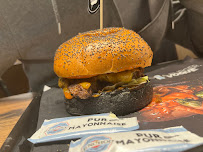 Hamburger du Restaurant de hamburgers Black and White Burger Nantes - n°17