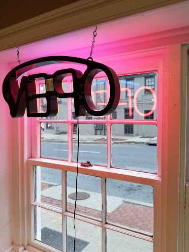 Laundromat «4th Street Laundromat», reviews and photos, 401 N Market St, Frederick, MD 21701, USA