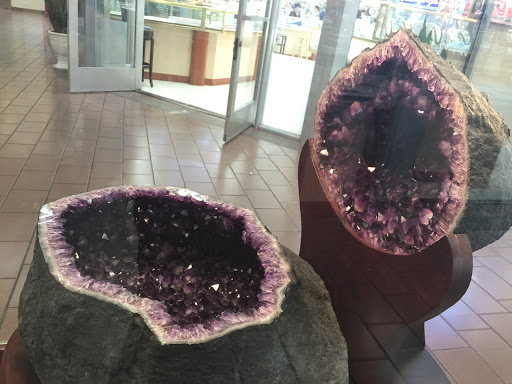 Jewelry Store «Vinh Phat Jewelry Center», reviews and photos, 9200 Bolsa Ave #213, Westminster, CA 92683, USA