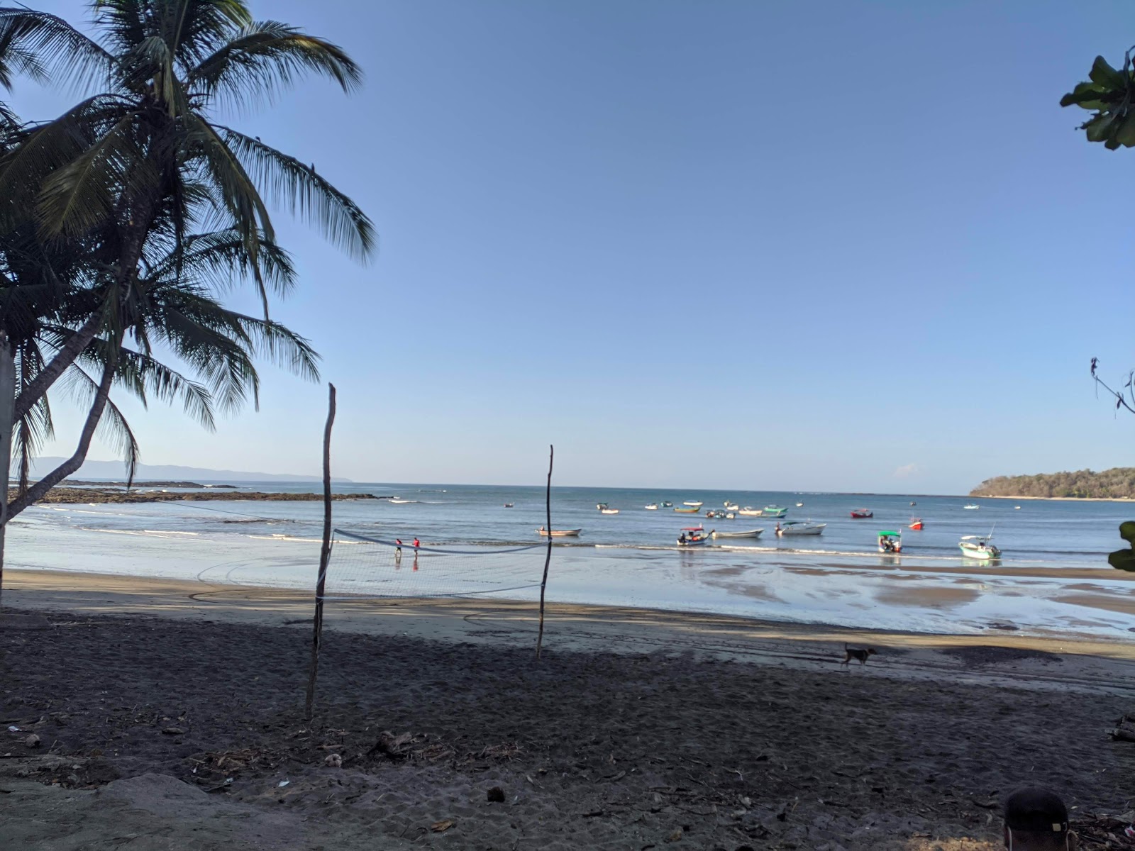 Photo of Santa Catalina Beach with partly clean level of cleanliness