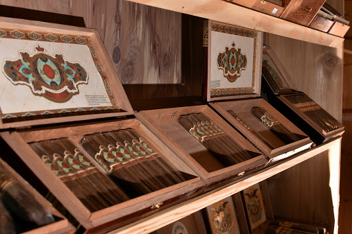 Cigar Shop «Osi Tobacco», reviews and photos, 4836 Hills and Dales Rd NW, Canton, OH 44708, USA