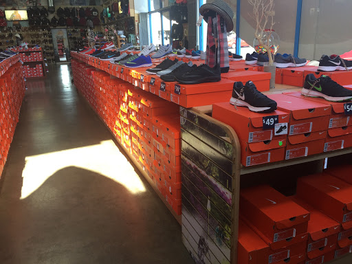 Shoe Store «Shoe City - Santa Ana», reviews and photos, 605 S Harbor Blvd, Santa Ana, CA 92704, USA