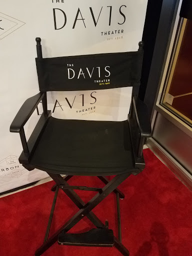 Movie Theater «Davis Theater, Chicago», reviews and photos, 4614 N Lincoln Ave, Chicago, IL 60625, USA