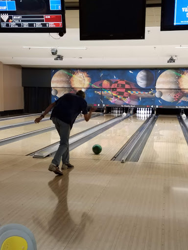 Bowling Alley «St. Charles Bowl», reviews and photos, 2520 W Main St, St Charles, IL 60175, USA