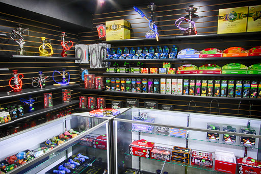 Tobacco Shop «Rock N Roll It Smoke Shop», reviews and photos, 301 S Orlando Ave, Winter Park, FL 32789, USA