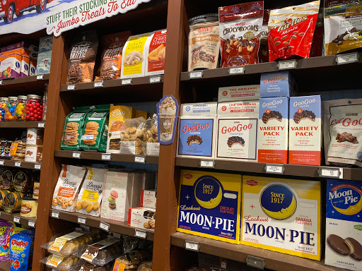 American Restaurant «Cracker Barrel Old Country Store», reviews and photos, 4101 NW Federal Hwy, Jensen Beach, FL 34957, USA