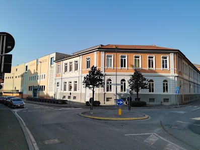 Liceo Scientifico Statale Lorenzo Mascheroni Via Alberico da Rosciate, 21/A, 24124 Bergamo BG, Italia