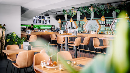 Charlie,s Café Bar - D.-Martin-Luther-Straße 2, 93047 Regensburg, Germany