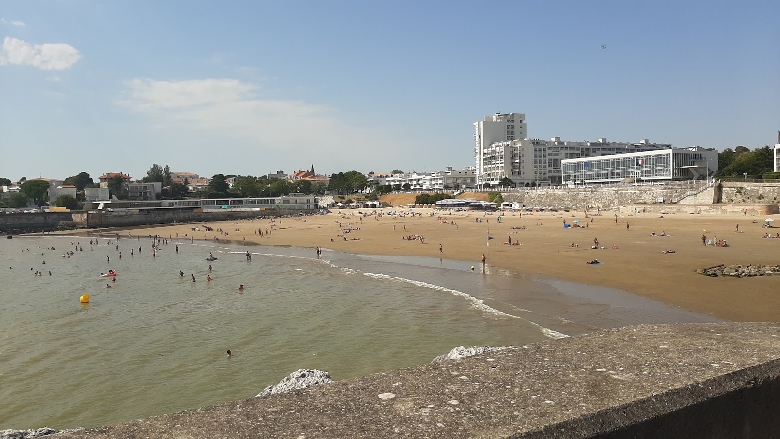 Photo of Plage de Royan with brown sand surface