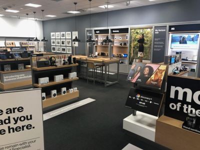 Cell Phone Store «Verizon», reviews and photos, 3902 13th Ave S #526, Fargo, ND 58103, USA