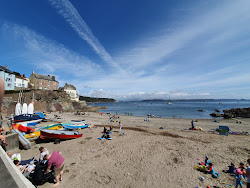 Photo de Plage de Cawsand entouré de montagnes