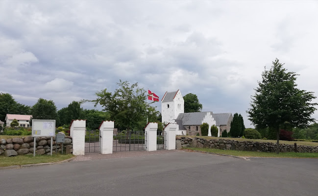 Kommentarer og anmeldelser af Bælum Kirke