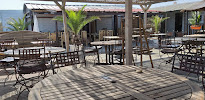 Atmosphère du Restaurant Bambou Palm Beach à Saintes-Maries-de-la-Mer - n°11