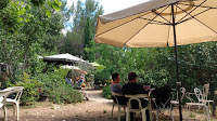 Atmosphère du Café Le Bastidon du Pégot à Rustrel - n°1