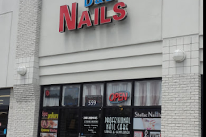 D & B Nails Spa image