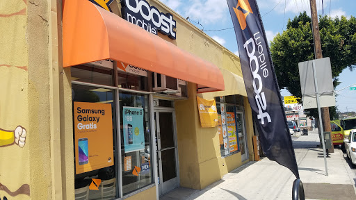 Cell Phone Store «GRECKO CONNEXION (BOOST MOBILE STORE)», reviews and photos, 3757 E 1st St, Los Angeles, CA 90063, USA