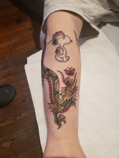 Tattoo Shop «Icon Tattoo Studio», reviews and photos, 813 N Russell St, Portland, OR 97227, USA