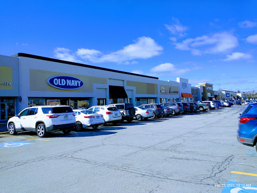 Shopping Mall «Miracle Mile Shopping Center», reviews and photos, 4100 William Penn Hwy, Monroeville, PA 15146, USA