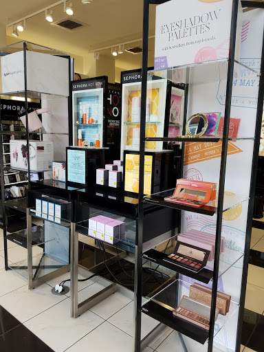 Cosmetics Store «SEPHORA», reviews and photos, 639 E Shaw Ave, Fresno, CA 93710, USA
