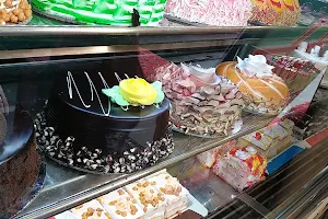 Manbhari Cakes & Food Mart image