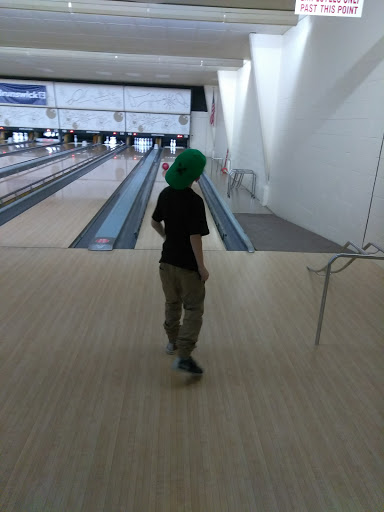 Bowling Alley «Bowlarama Lanes», reviews and photos, 2300 W 15th St, Panama City, FL 32401, USA