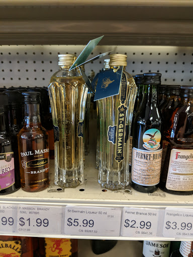 Liquor Store «Applejack Wine & Spirits», reviews and photos, 3320 Youngfield St, Wheat Ridge, CO 80033, USA