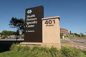 HealthPartners Specialty Center 401 Building image