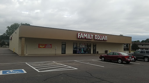 FAMILY DOLLAR, 2745 Birch St, Eau Claire, WI 54703, USA, 