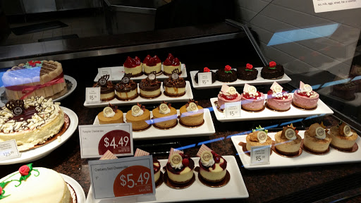 Grocery Store «Lunds & Byerlys Chanhassen», reviews and photos, 800 W 78th St, Chanhassen, MN 55317, USA