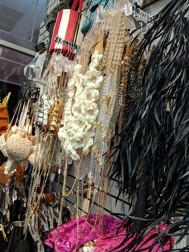 Shopping Mall «Lincoln Shopping Center», reviews and photos, 26092 Greenfield Rd, Oak Park, MI 48237, USA