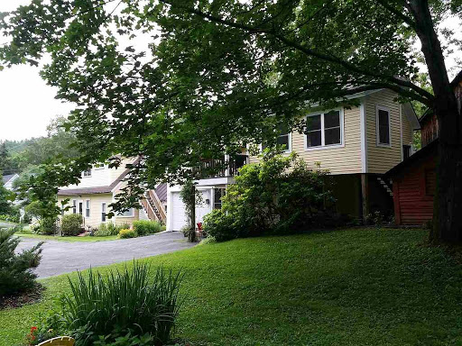 Real Estate Agency «RE/MAX Group One REALTORS», reviews and photos, 306 S Main St, Norwich, VT 05055, USA