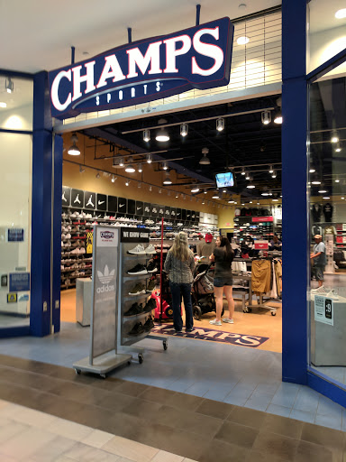 Shoe Store «Champs Sports», reviews and photos, 2901 S Capital of Texas Hwy, Austin, TX 78746, USA
