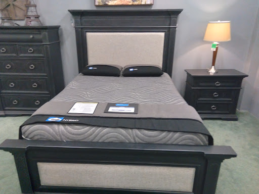 Furniture Store «Raymour & Flanigan Furniture and Mattress Store», reviews and photos, 641 Connecticut Ave, Norwalk, CT 06854, USA