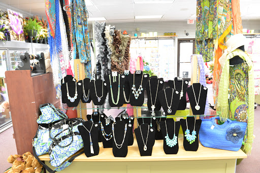 Florist «Flowerama Florist: Westerville», reviews and photos, 635 S State St, Westerville, OH 43081, USA