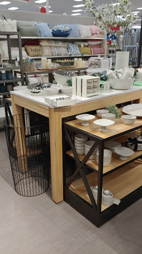 Department Store «Target», reviews and photos, 197 Gravois Bluffs Plaza Dr, Fenton, MO 63026, USA