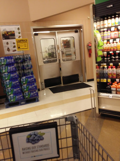 Grocery Store «Food Lion», reviews and photos, 250 Gateway S Blvd, Dover, DE 19904, USA