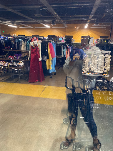 Thrift Store «Goodwill Store & Donation Center», reviews and photos, 2430 E Chapman Ave, Fullerton, CA 92831, USA