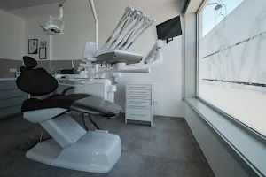 SIclinic - Medicina Dentária image