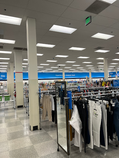 Clothing Store «Ross Dress for Less», reviews and photos, 1401 Missouri Ave N, Largo, FL 33770, USA