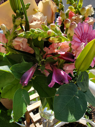 Florist «Buds & Blooms At South Hill», reviews and photos, 3924 S Meridian, Puyallup, WA 98373, USA