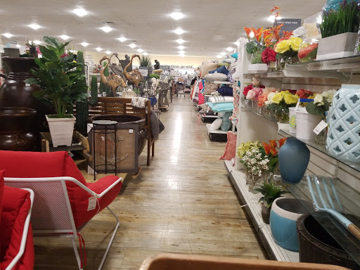 Department Store «HomeGoods», reviews and photos, 22940 Victory Blvd, Woodland Hills, CA 91367, USA