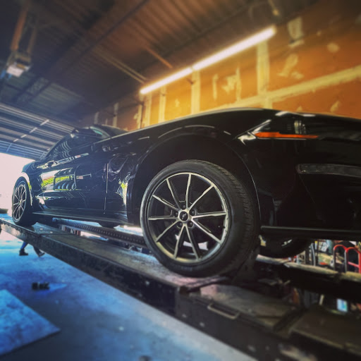 Auto Repair Shop «Tomar Automotive Discount Tire», reviews and photos, 210 W Main St, Patchogue, NY 11772, USA