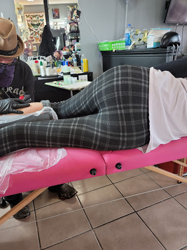 Explore cool leg tattoo ideas for guys, creative tattoo ideas in Round Rock, available at Supernova Tattoo Parlour