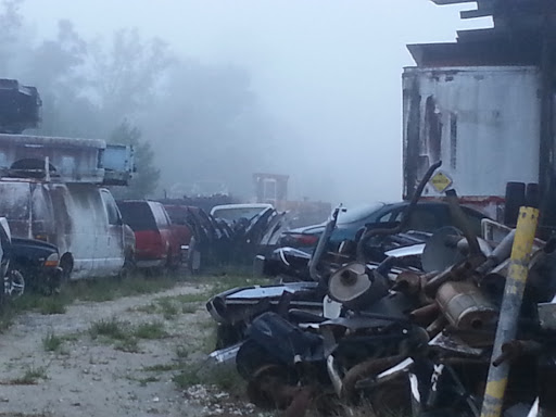 Truck Dealer «Bronco Dales Auto & Truck Salvage», reviews and photos, 19646 Saltsdale Rd, Umatilla, FL 32784, USA